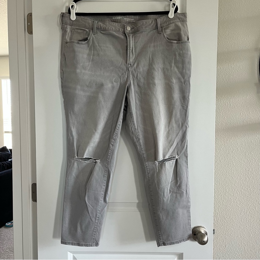 Old Navy Mid-Rise Rock Star Jeans